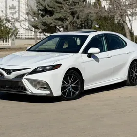 Toyota Camry 2023