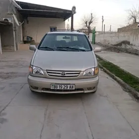Toyota Sienna 2002