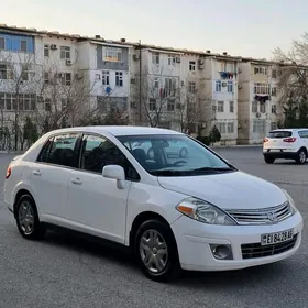 Nissan Versa 2010