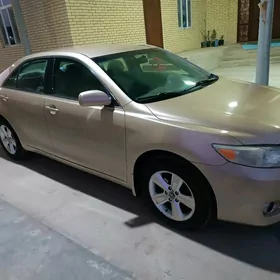 Toyota Camry 2010