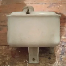 расширительный бачок