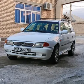 Opel Astra 1995