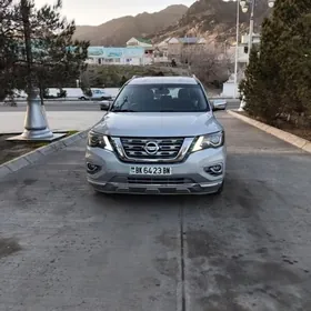 Nissan Pathfinder 2020