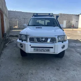 Nissan Patrol 2005