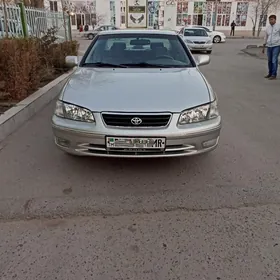 Toyota Camry 2000
