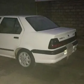 Renault Europa 19 2001