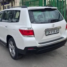 Toyota Highlander 2011