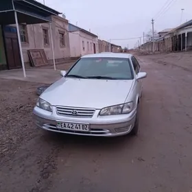 Toyota Camry 2000