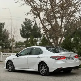 Toyota Camry 2020