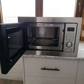 mikrowolnowka stroýnyý