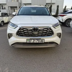 Toyota Highlander 2020