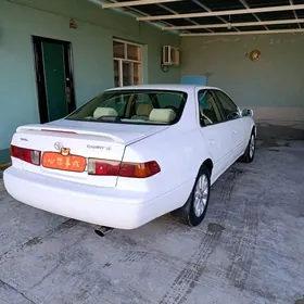Toyota Camry 2000
