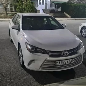 Toyota Camry 2017