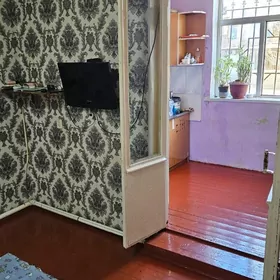 продаю 1ком 1этаж