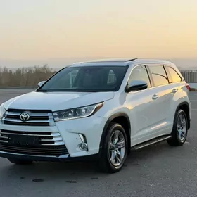 Toyota Highlander 2018