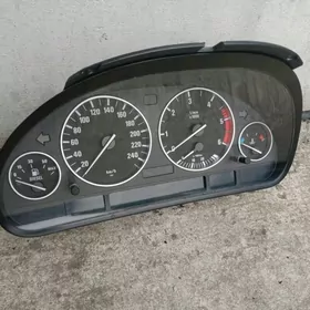 Щиток приборов БМВ Е39