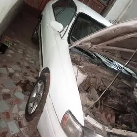 Toyota Corona 1995