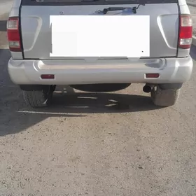 Nissan Pathfinder 2001