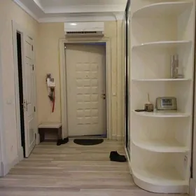 Сдам 1,2ком 30мкр Мир2