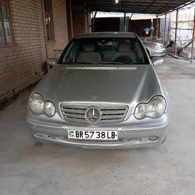 Mercedes-Benz C-Class 2001