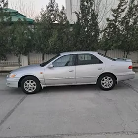 Toyota Camry 2000