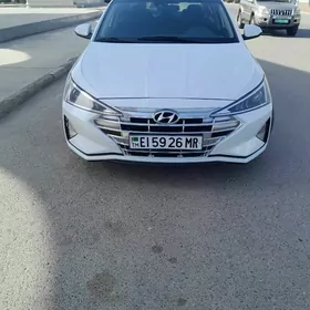 Hyundai Elantra 2020