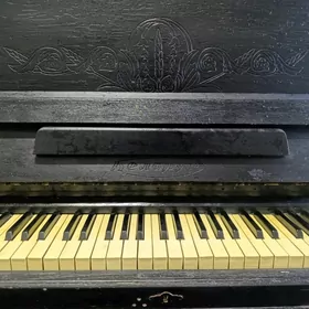 Pianino
