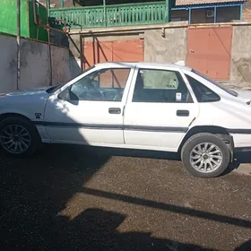 Opel Vectra 1990