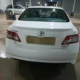 Toyota Camry 2010