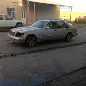 Mercedes-Benz 600SEL 1995