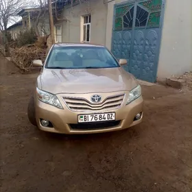 Toyota Camry 2010