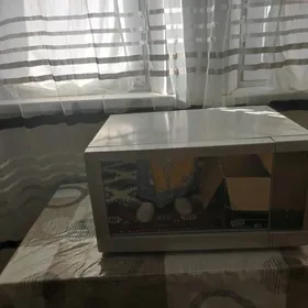 Микроволновка Hisense 30 литро