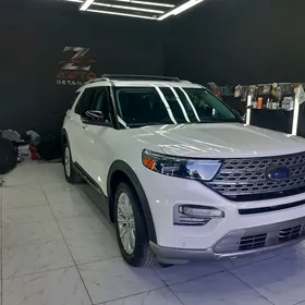 Ford Explorer 2021
