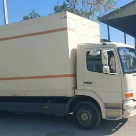 Mercedes-Benz 190E 2002