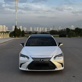 Lexus ES 350 2019