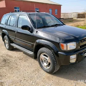 Infiniti QX4 1997