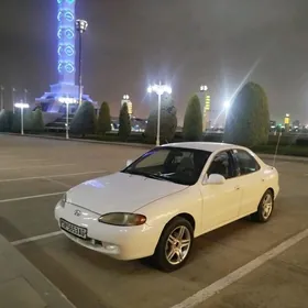 Hyundai Elantra 1996