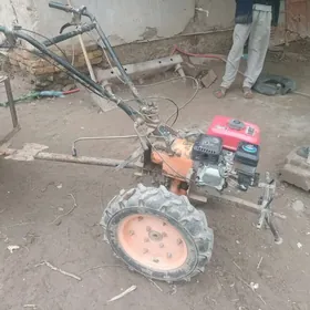 mini traktor