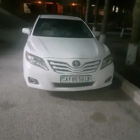 Toyota Camry 2010