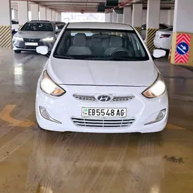 Hyundai Accent 2012