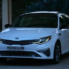 Kia Optima 2020