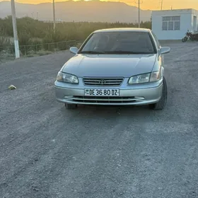 Toyota Camry 2000