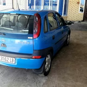 Opel Corsa 2001