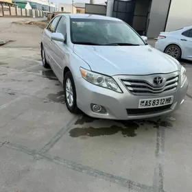 Toyota Camry 2011