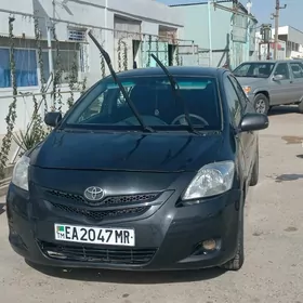 Toyota Yaris 2009