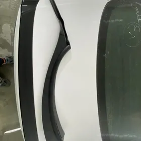 Leksus hapy naklatga