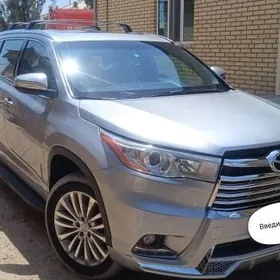 Toyota Highlander 2016