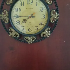 часы янтарь настенные