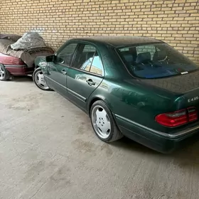 Mercedes-Benz E430 1998