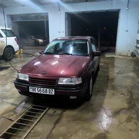 Opel Vectra 1992